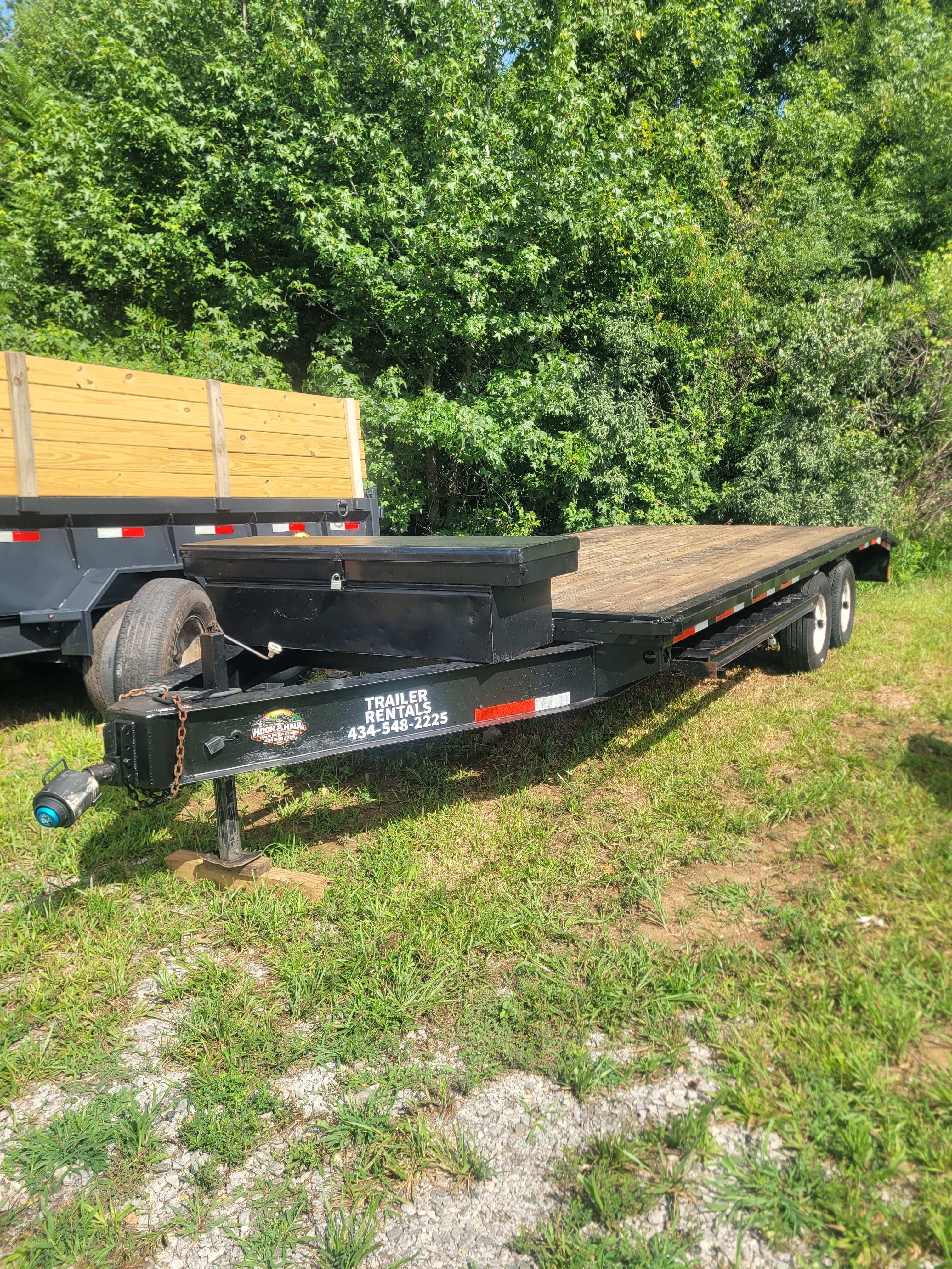 Deckover Trailers for rent near Danville, VA